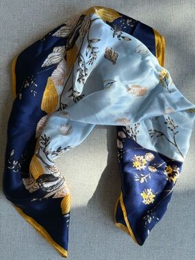 SILK SCARF